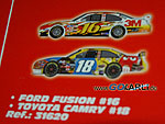 SCX Compact Nascar Ford Fusion Nr.16 und SCX Compact Toyota Camry Nr.18