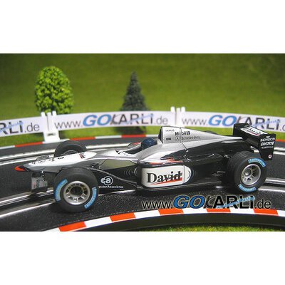 Carrera GO!!! / GO!!! Plus Formel 1 McLaren-Mercedes MP 4/17