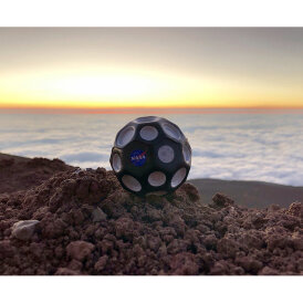 Waboba Moon Ball NASA Extreme Bouncing Springball Sprungball