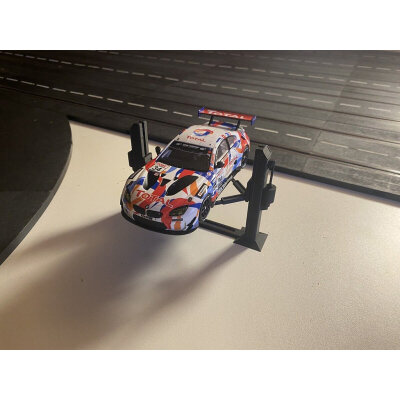 DSM - RC - Hebeb�hne f�r Carrera Auto Modell Vitrine kompatibel mit Carrera Evolution - Digital 132 / 124