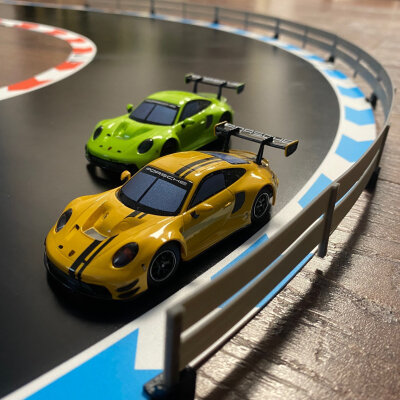 DSM - Carrera Hybrid Leitplanke Begrenzung kompatibel mit Carrera Hybrid 2 Meter